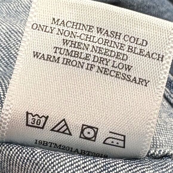 Hope & Henry Men's Chambray Button Down Shirt Organic Cotton Size Small Blue - Picture 7 of 10